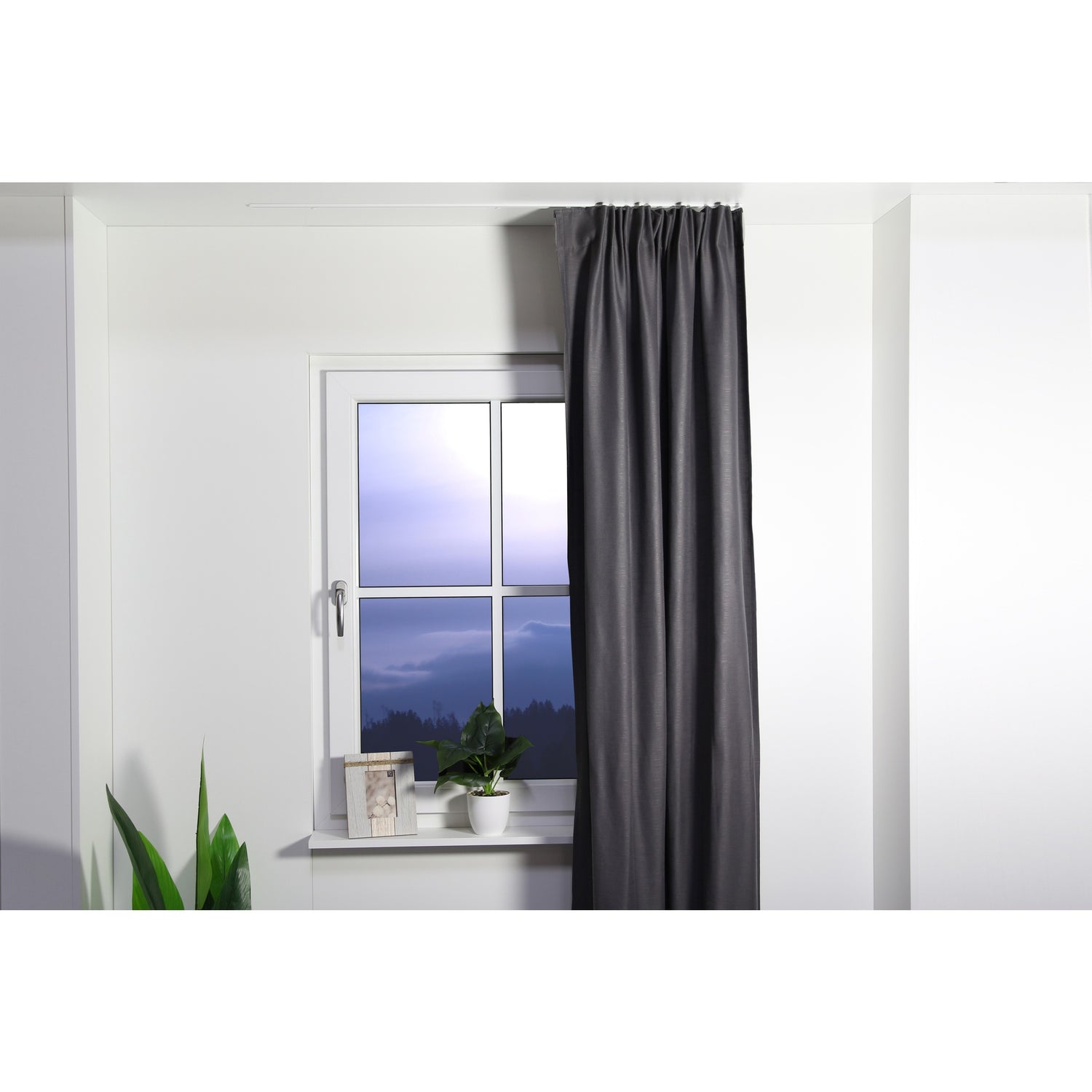 Gardinenschiene Minimal Weiß